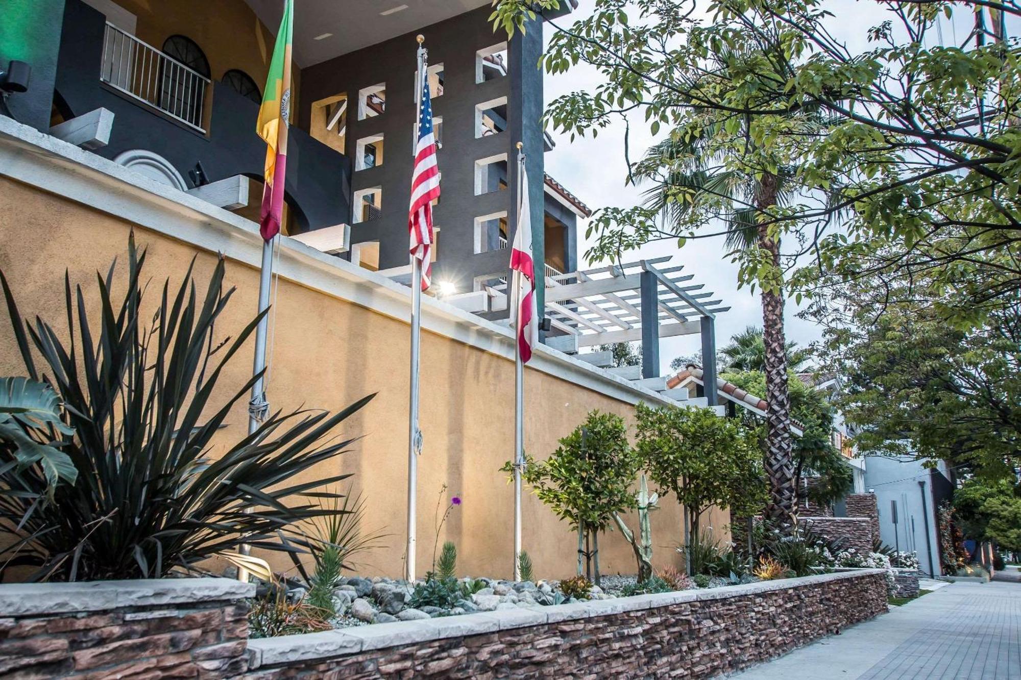 Tilt Hotel Universal-Hollywood, An Aga Collection Hotel — Photos 1